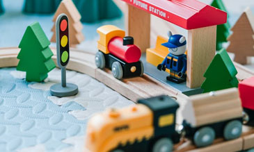 The Current Landscape of Wooden Toys, Craft Kits, and Stationery Sets